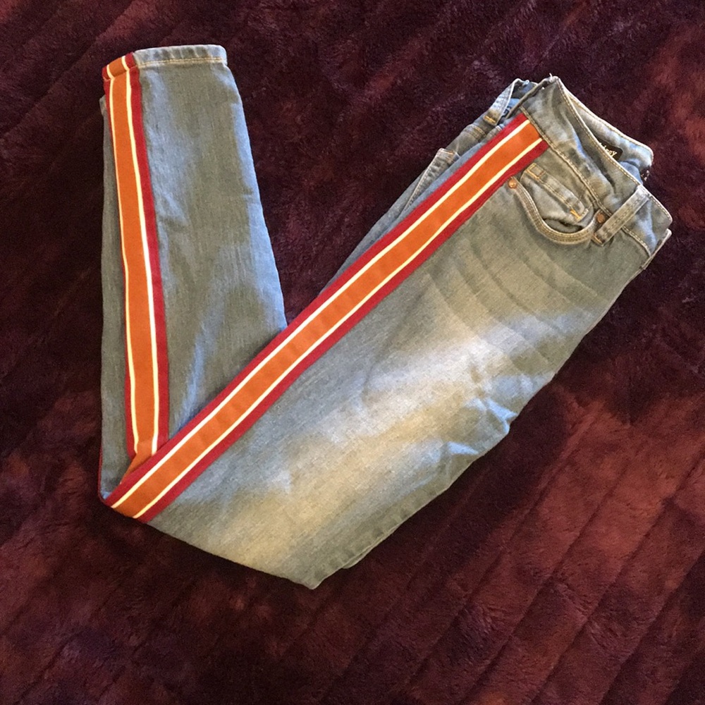 Juniors Side-trimmed Skinny Jeans